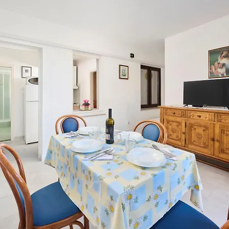Sonja 3* Zambratija (Istria)